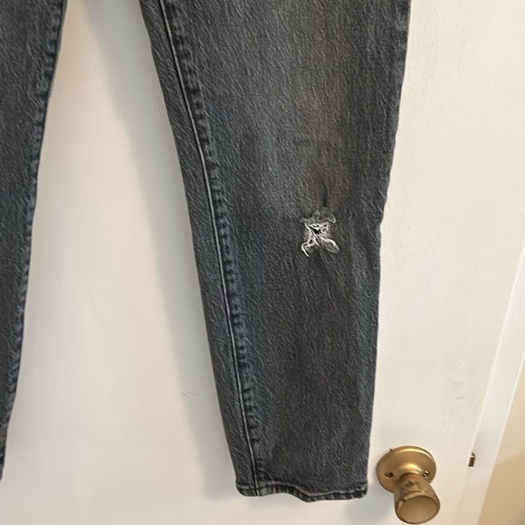 Levi’s wedgie VGUC high rise, button fly grey jeans, distressing on one leg. - Picture 5 of 15